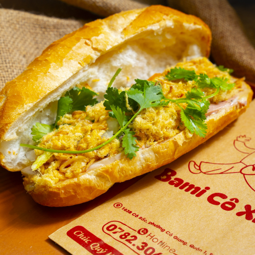 Bánh Mì Thịt Chả Đặc Biệt